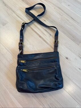 Vintage-Fossil Explorer crossbody bag-Purse-black pebbled leather-Classic
